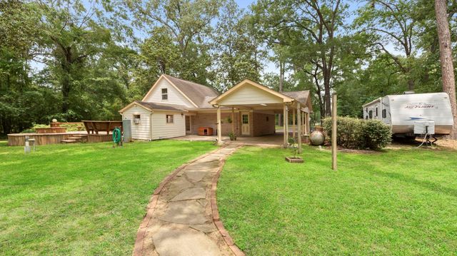 22764 Oak Shadows Place, New Caney, TX 77357