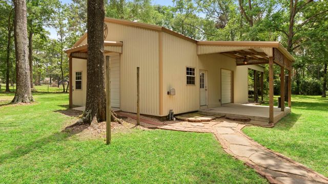 22764 Oak Shadows Place, New Caney, TX 77357
