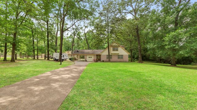 22764 Oak Shadows Place, New Caney, TX 77357