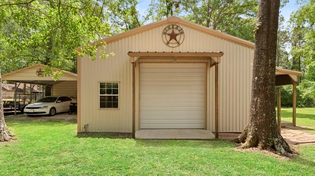 22764 Oak Shadows Place, New Caney, TX 77357