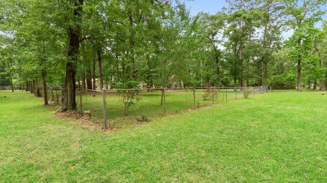 22764 Oak Shadows Place, New Caney, TX 77357