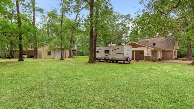 22764 Oak Shadows Place, New Caney, TX 77357