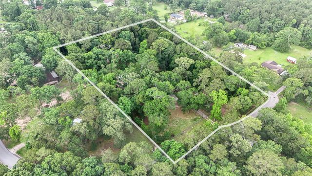 22764 Oak Shadows Place, New Caney, TX 77357