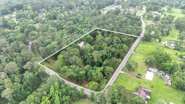 22764 Oak Shadows Place, New Caney, TX 77357