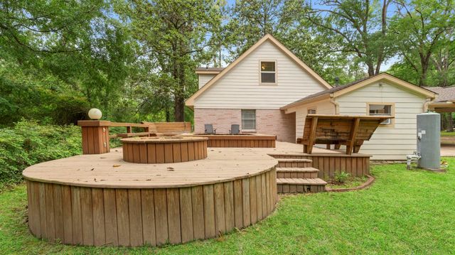 22764 Oak Shadows Place, New Caney, TX 77357