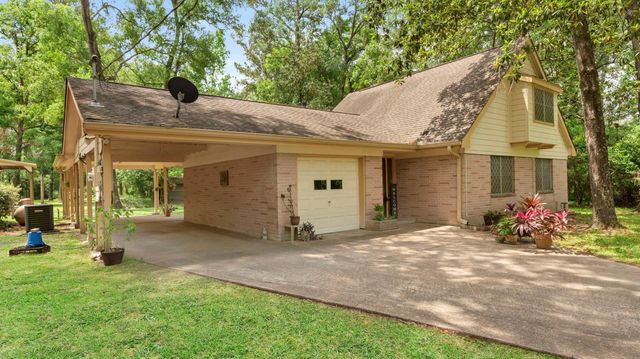 22764 Oak Shadows Place, New Caney, TX 77357
