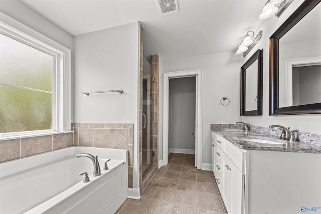 233 Dustin Lane NW, Madison, AL 35757