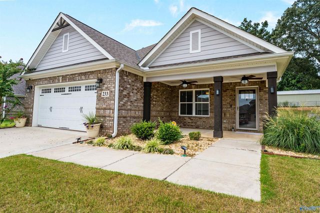 233 Dustin Lane NW, Madison, AL 35757