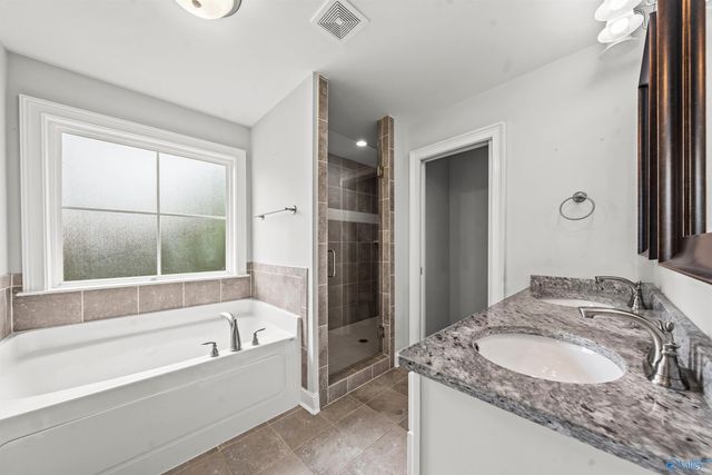 233 Dustin Lane NW, Madison, AL 35757