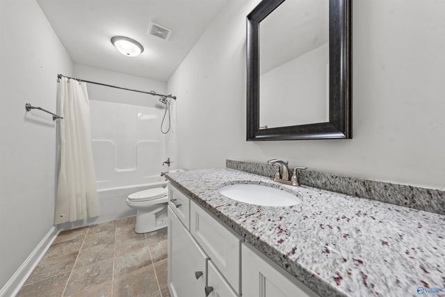 233 Dustin Lane NW, Madison, AL 35757