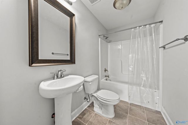 233 Dustin Lane NW, Madison, AL 35757