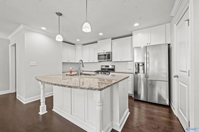 233 Dustin Lane NW, Madison, AL 35757