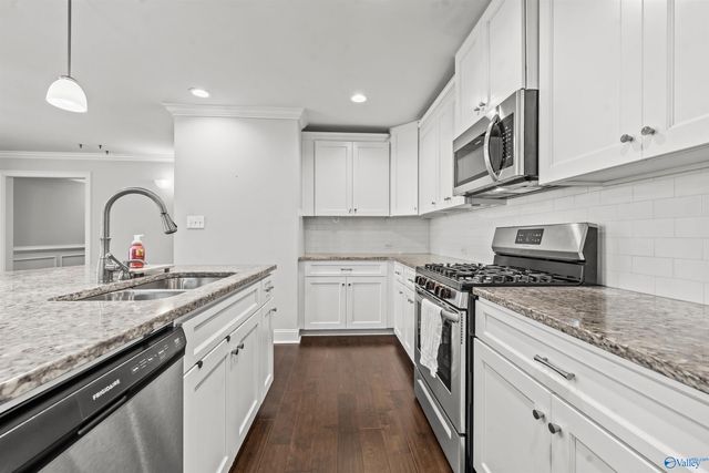 233 Dustin Lane NW, Madison, AL 35757