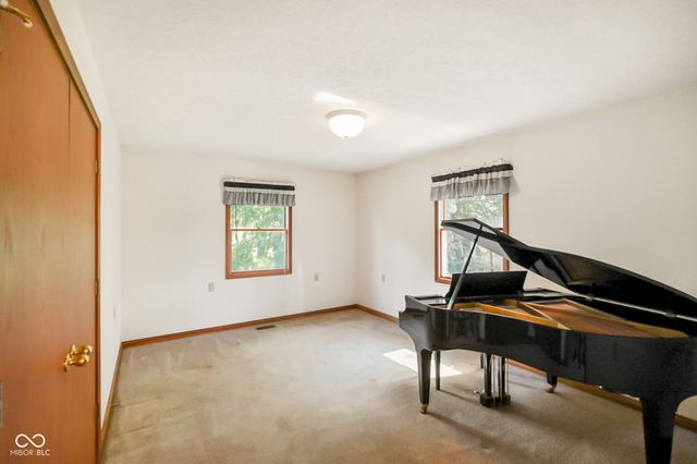 11765 Civic Circle, Mooresville, IN 46158