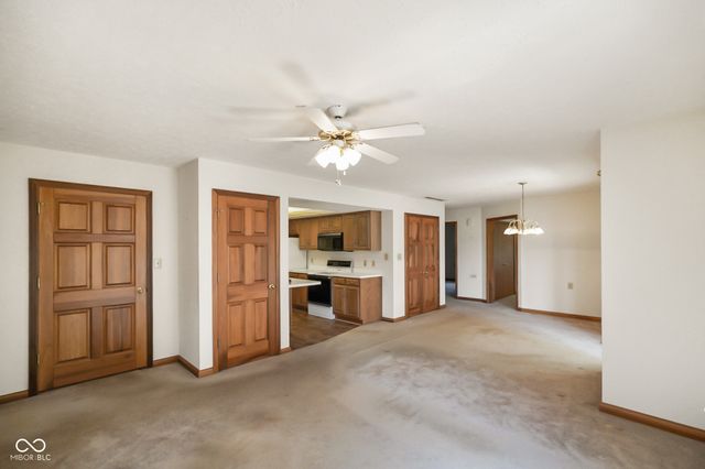 11765 Civic Circle, Mooresville, IN 46158