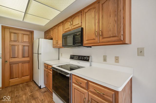 11765 Civic Circle, Mooresville, IN 46158