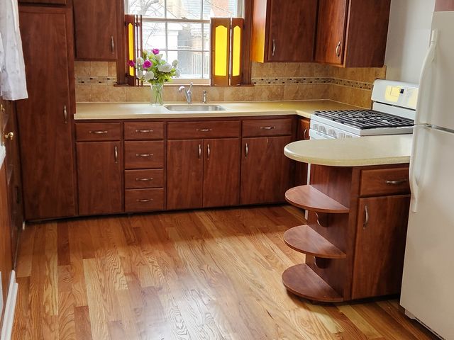 2608 N Neva Avenue, Chicago, IL 60707