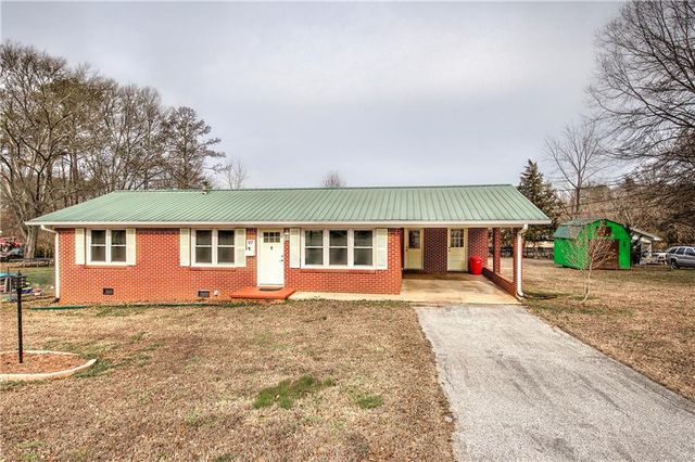 97 Pine Grove NW Circle, Adairsville, GA 30103