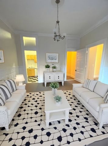 471 Commonwealth Avenue 1R, Boston, MA 02215