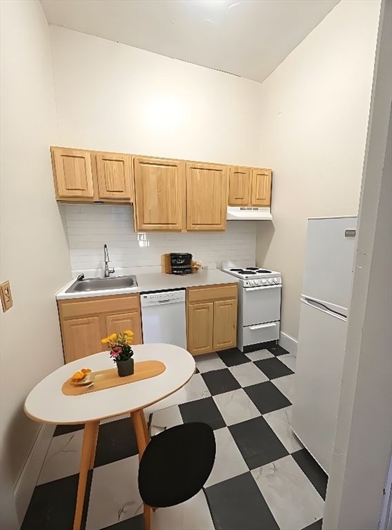 471 Commonwealth Avenue 1R, Boston, MA 02215