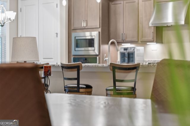380 Falcon Way, Hoschton, GA 30548