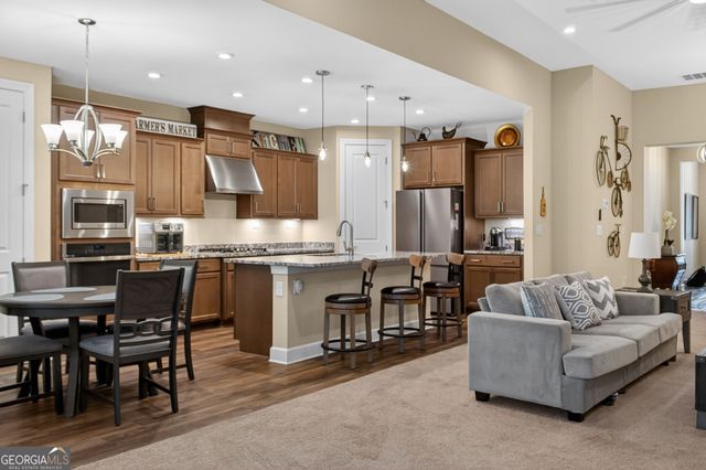 380 Falcon Way, Hoschton, GA 30548