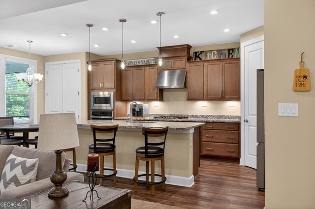 380 Falcon Way, Hoschton, GA 30548