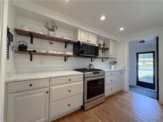 4262 Susan Drive, Clarence, NY 14221