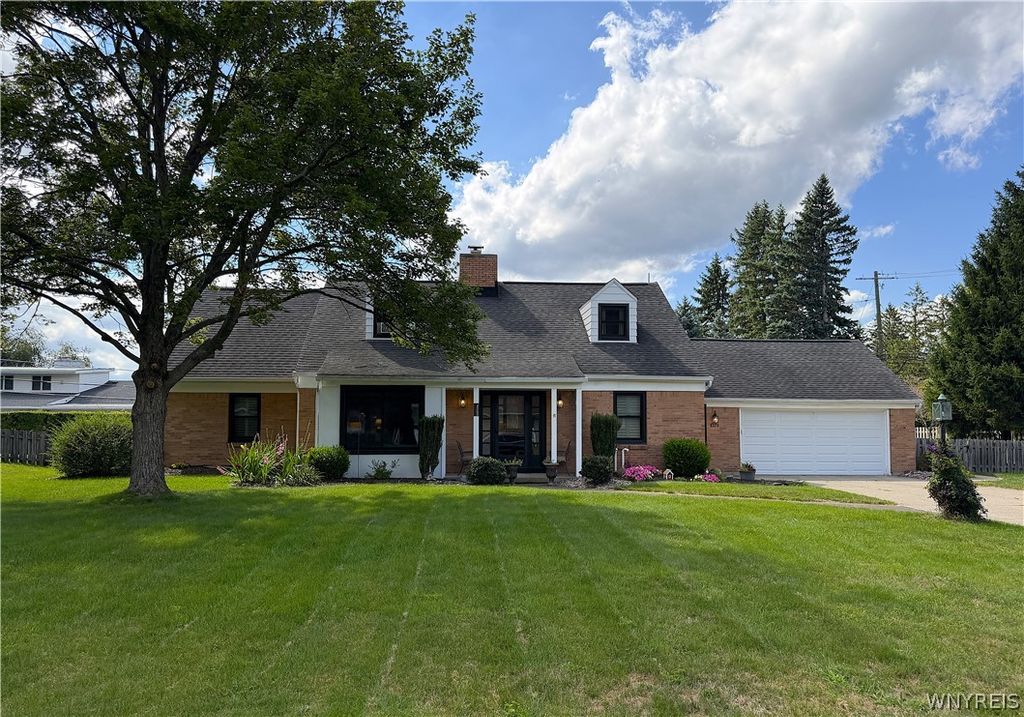 4262 Susan Drive, Clarence, NY 14221