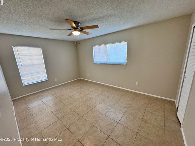 3480 Plaza Avenue, Spring Hill, FL 34608