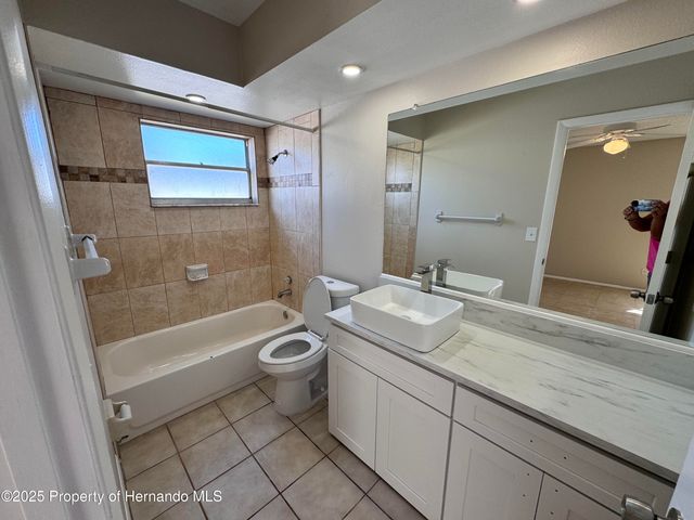 3480 Plaza Avenue, Spring Hill, FL 34608