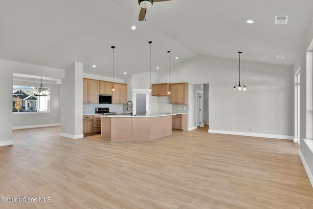 9015 CALIFORNIA STREET, Rathdrum, ID 83858