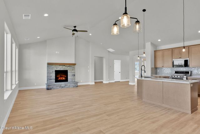 9015 CALIFORNIA STREET, Rathdrum, ID 83858