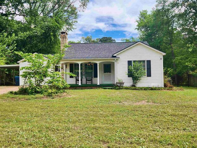 2210 S Martin St, Kilgore, TX 75662