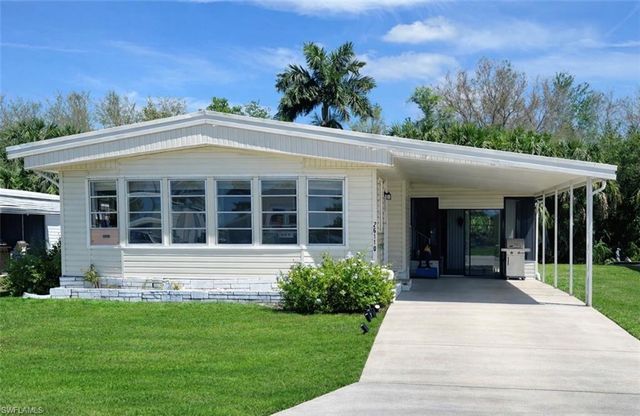 26110 Princess LN, Bonita Springs, FL 34135