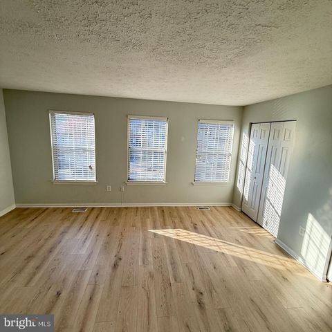 2423 W ROSECROFT VILLAGE CIR, Oxon Hill, MD 20745