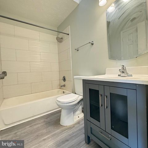 2423 W ROSECROFT VILLAGE CIR, Oxon Hill, MD 20745