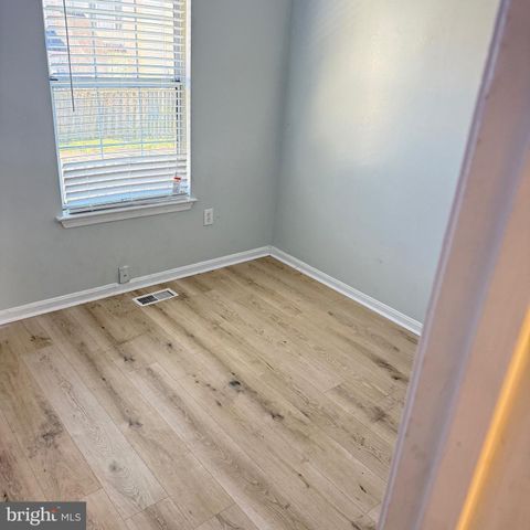 2423 W ROSECROFT VILLAGE CIR, Oxon Hill, MD 20745