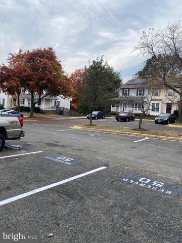 2423 W ROSECROFT VILLAGE CIR, Oxon Hill, MD 20745