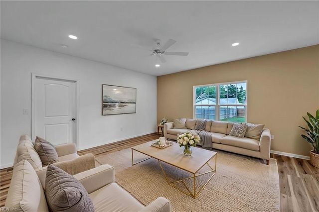 502 Center AVE, Newport News, VA 23601
