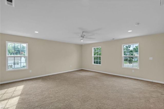 502 Center AVE, Newport News, VA 23601
