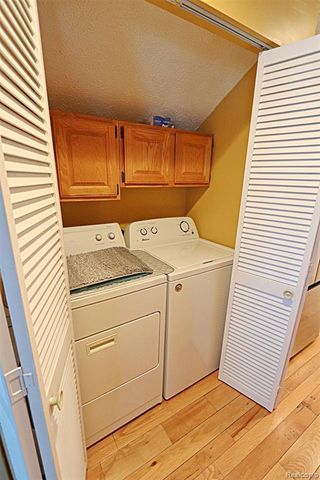 412 E Shore Drive, Whitmore Lake, MI 48189