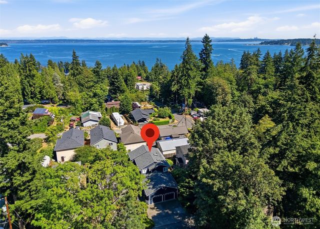 18656 4th Avenue NE, Suquamish, WA 98392