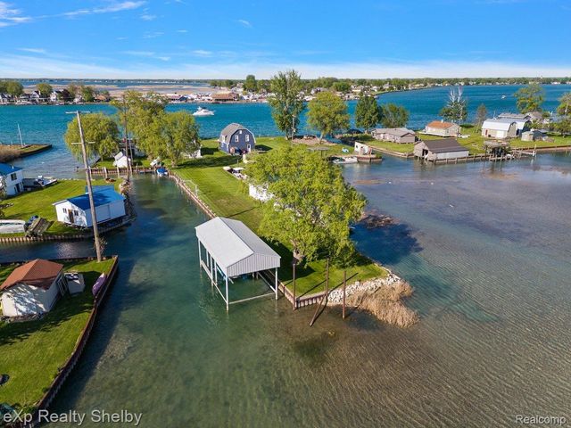 8395 N Channel - Harsens Island, Clay Township, MI 48001
