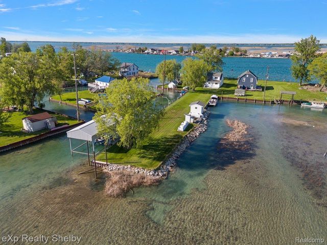 8395 N Channel - Harsens Island, Clay Township, MI 48001