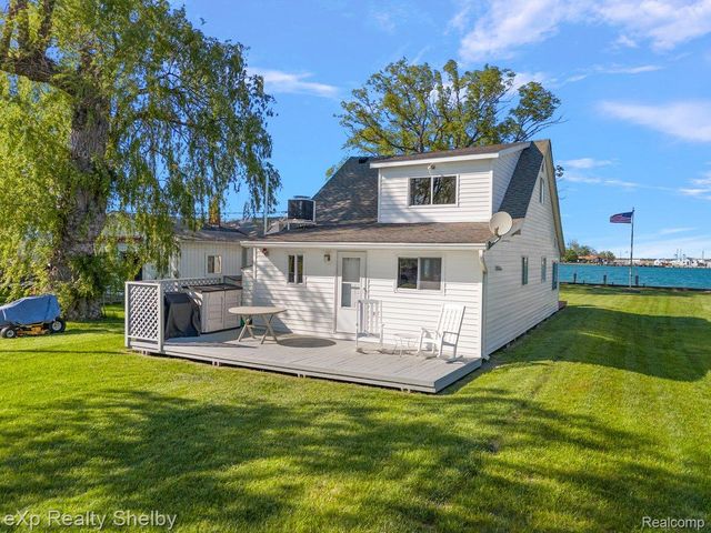 8395 N Channel - Harsens Island, Clay Township, MI 48001