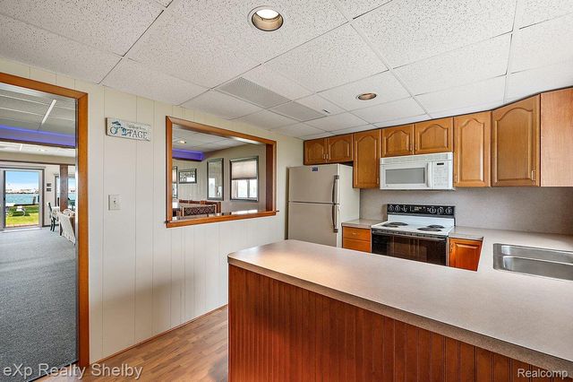 8395 N Channel - Harsens Island, Clay Township, MI 48001