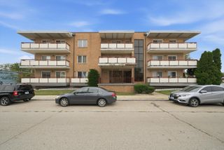 6441 W Pershing Road 104, Stickney, IL 60402