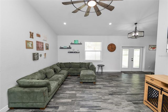 113 MCKEAN STREET, Auburndale, FL 33823