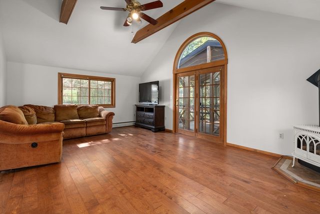 9 Westland Drive, Spencer, MA 01562